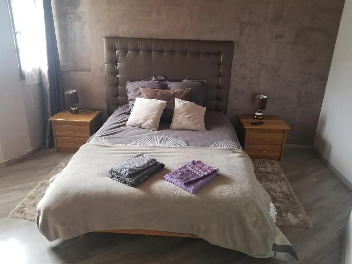 Maison Proche Embrun Baratier 0*,  France